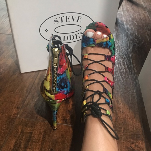 Steve Madden shoes - Picture 2 of 4
